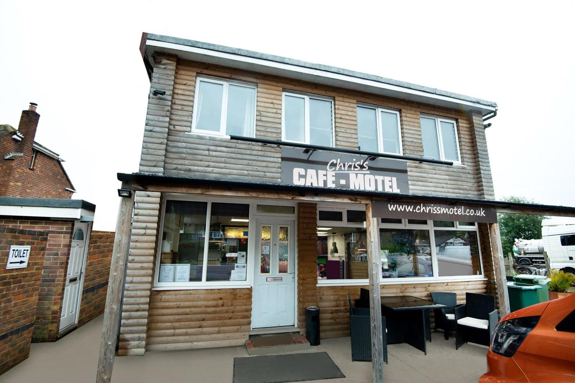 Chris'S Motel Stokenchurch Exterior photo
